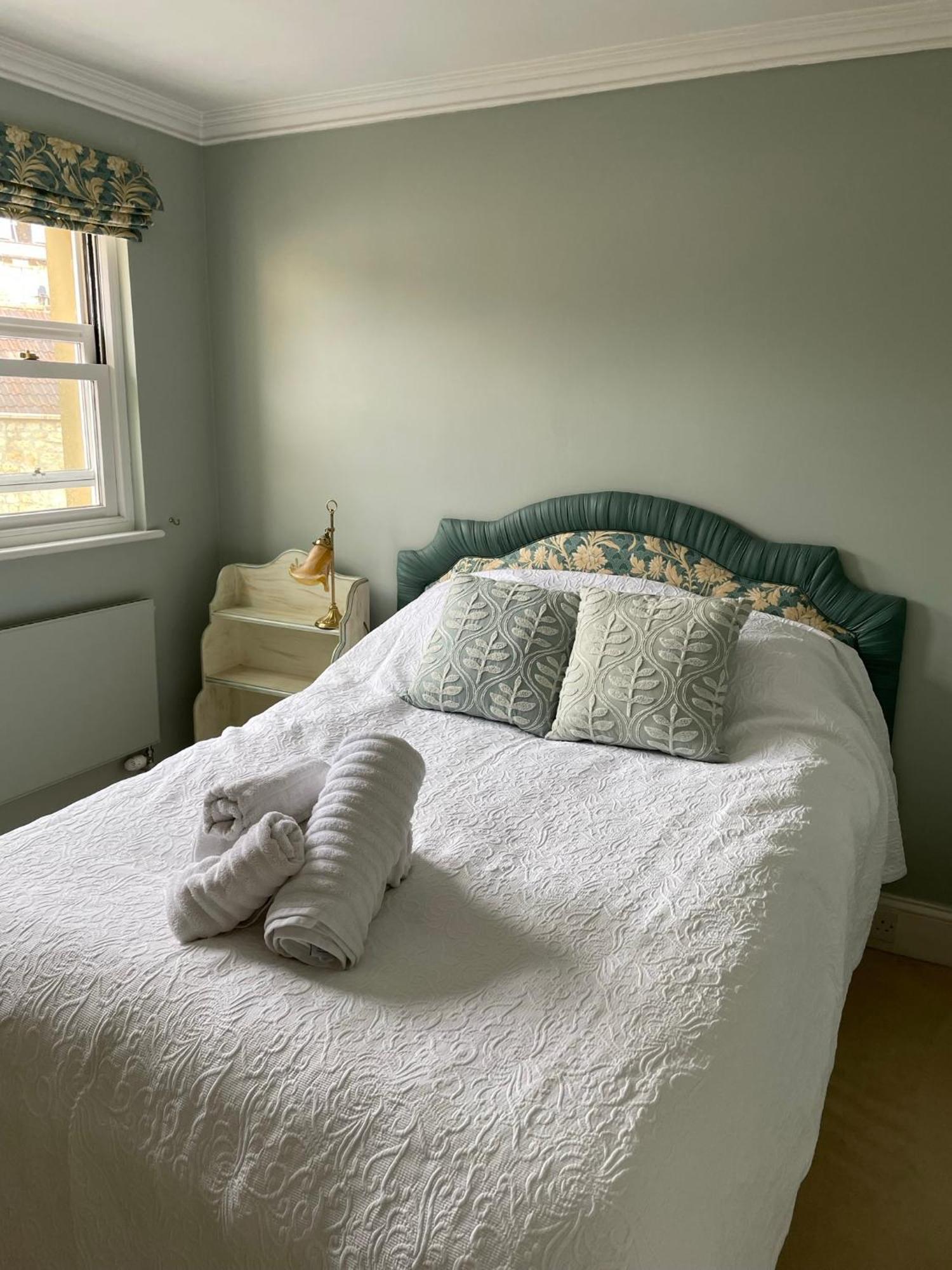 Circus Mews Townhouse:2 Beds:2 En-Suite Baths:Parking:City Centre:Quiet Area Buitenkant foto