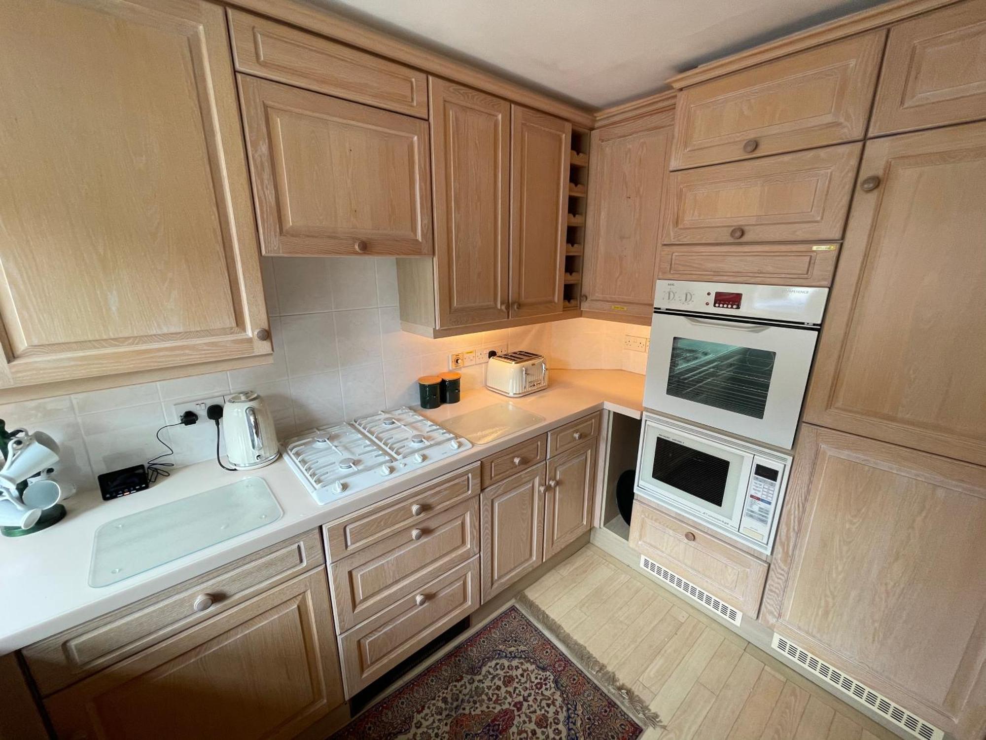 Circus Mews Townhouse:2 Beds:2 En-Suite Baths:Parking:City Centre:Quiet Area Buitenkant foto